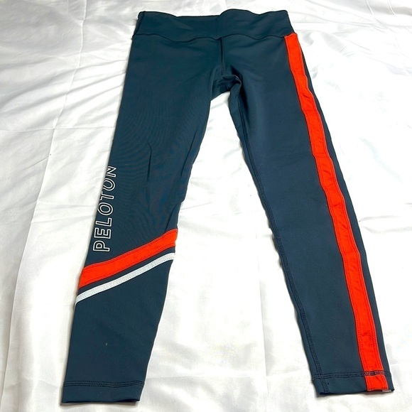 Vimmia x Peloton gray stripe leggings - Picture 2 of 6